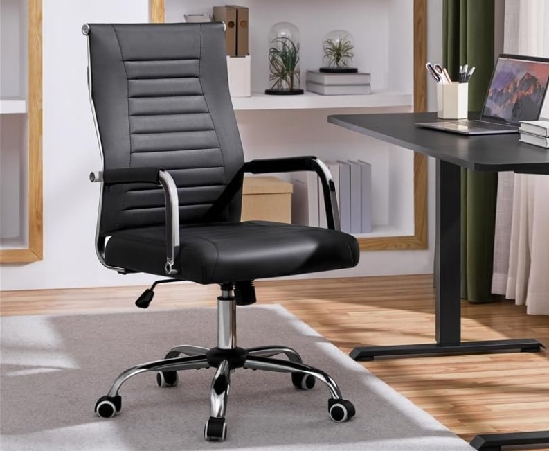 Yaheetech Silla de Oficina Ergonómica Respaldo Alto Negra. Asiento acolchado de